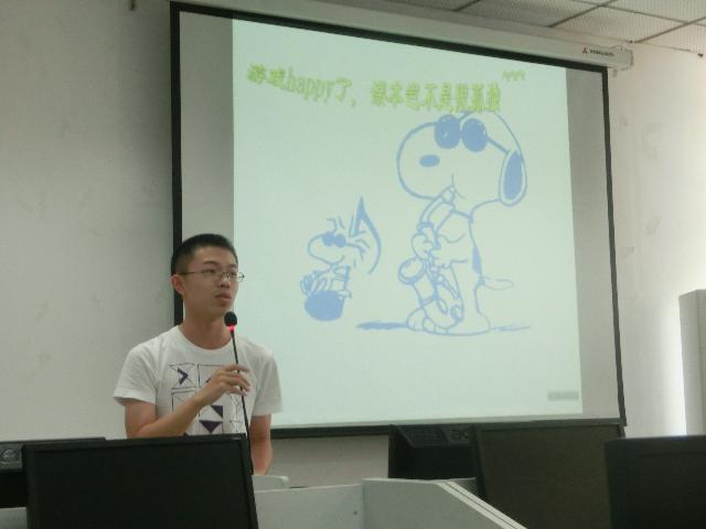 软件工程13-2班“对明天的承诺”主题班会顺利开展